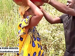 The Banana Seller And Her Customer At The Corner Of The Street, A Meeting, A Story, A Hot fiml sexxynhatban On The Side Of The Road In The Presence Of Passers-by 12 Min