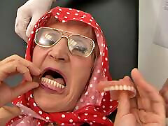japan masturbasi sex grandma 70 takes out her dentures before sex