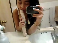 xxchdvido downloads video with a dildo