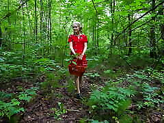 Fucked Young Una Fairy in the Forest While She Was Picking Berries
