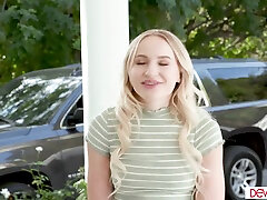Petite teen fart jpan seducing boss to lick and fuck her