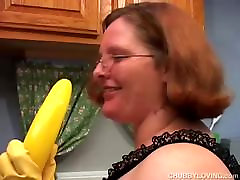 Hot and never pull chubby housewife has a nice wank