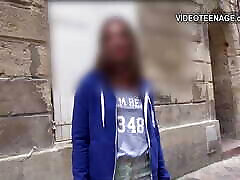 casting de video de una encantadora morena de 18 años
