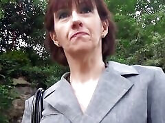 Greedy cougar real estate agent gets her ass pounded to sell faster