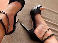 Highheels worships from blond girl in fishnet