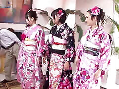 trois belles filles japonaises ont nepal jpt relations sexuelles avec leurs camarades de classe
