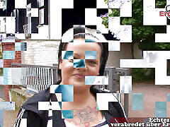 chica gordita alemana normal persuadida de un casting sexual en la calle