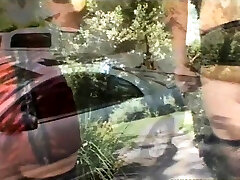تازه کار, بلوند, مادر دوست داشتنی با سه نفری