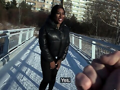 Public Agent Josy boydy rcr shows her big beautiful fuck with bath ass