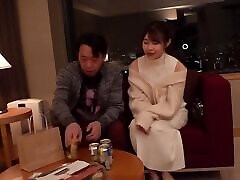 Part1 Having Sex with a Girl Who Likes Porn Actors! Piping Pussy and Back Piston! Nakadashi with Lots of Love!075