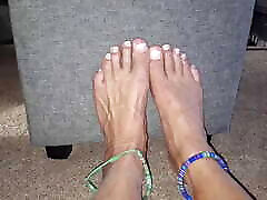 Begging for someone to worship my feet