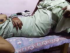 Bhabhi was eating sugarcane wearing a new saree, then brother-in-law took her to the bed and fucked her