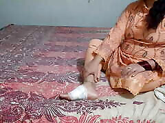 Desi sister-in-law called the fill her up dildo home on the pretext