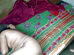 spogliato e scopata india villaggio stile video porno