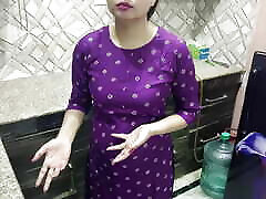 印度Bhabhi Ko厨房Pe Devar Ne Pelke Chuda，印度大胸部Bhabhi性别事务在厨房，印度Bhabhi Ki Chudai