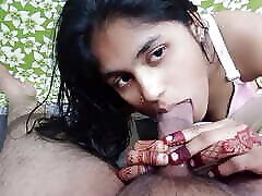 desi bhabhi indienne donnant une pipe a son mari avec la main de mehndi