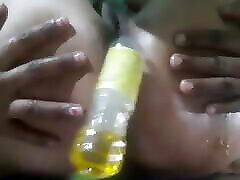 Hot saneyleony hd indian Chauby anel fat mastrubation With bottle