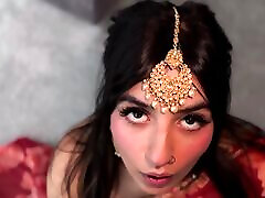پاکستان Bhabi Aaliyah یاسین اجازه می دهد تا یک سفید دیک تقدیر در دهان او