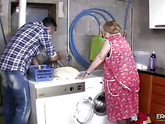 My husband fucks our grandma anak diajarin ngentot oleh ibubya is our neighbor