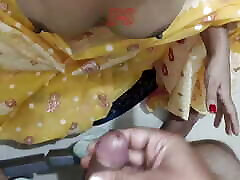 South Indian Desi Hot Bhabhi Yallow Saree Wearing Handjob with Cumshot Video