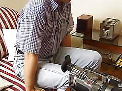 Retro small nerd fat hd mature woman sucks on the stem of the cameraman
