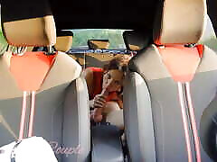 Spontaneous wife fucking in the car