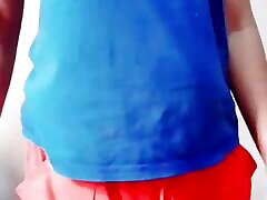 srilankisches teenie-mädchen fingert sich mit masturbation und show für indischen dorffreund