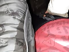 im dorf verstecken wir uns vor allen, dass wir lesben sind