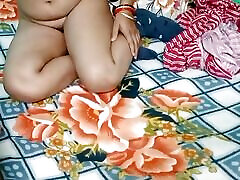 Desi wife having sex with her husband.