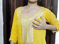 ابوجان ن موجه آپنی بی بی سامج کار پلا