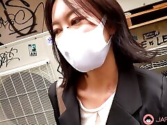 Manami Honjyo Takes a Part Time Job as a Mature Av Model