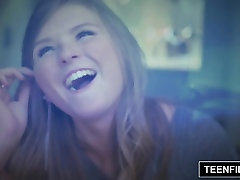TEENFIDELITY Melissa सकता है खेलने के लिए चाहता है