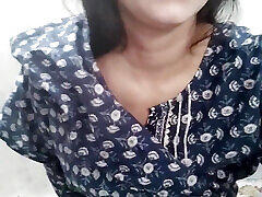 Step daughter ko paise dekar jabar dasti pela