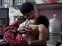Indian village beautiful desi teen hot romantic kissing
