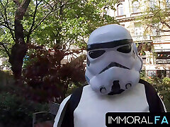 big under xxxx folla a tope y hace que jennifer mendez se corra en el día de star wars, también conocido como may the fourth be with you