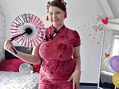 cherry blossom grwm, morbido e sensuale prendere in giro in un cheongsam
