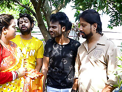 DESI MALLU BHABHI HARDCORE DIFFERENT POSITION OF SEX WITH FOUR LOCAL DESI BOYS WHEN SHE WAS ALONE AT HOME gangbang