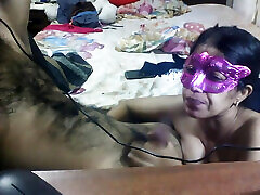 junges geiles paar 1. mal fick bei freunden zu hause durch starren blowjob