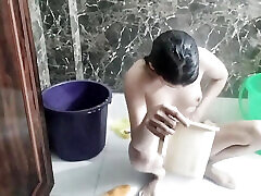 hermana en la ley ko baño me pakad ke chod diya