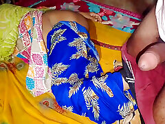 Bhabhi ki baid par gaand mari doggystyle main