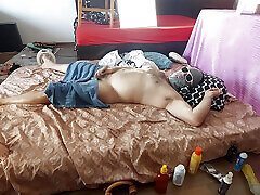 vorspiel im schlafzimmer mit einem amateurpaar. verrückter spycam kerala massage im schlafzimmer mit einem heißen amateurpaar