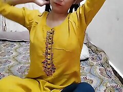 gran hermanastra ko jabar dasti paise dekar chod diya
