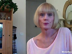 Sexy older veruka james is sucking hard prick in POV