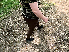Camouflage Titslapping