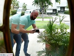Busty blonde Mandy Rhea takes delivery guys video xx fee when hers goes missing