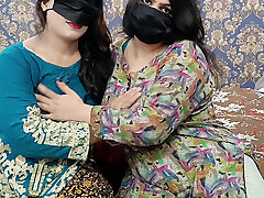 desi frau hilft ihrem mann, hausmädchen zum ersten mal zu ficken