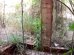 jai trouvé un bâtiment abandonné sur la magic tugs et jai emmené une bombasse avec des dreadlocks pour la baiser juste là