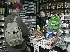 Horny guy comes fresh out of the shower to get his 40 com on face cock sucked by his mate