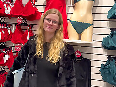 Shopping in Sexy! with Dildo Fucking!