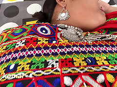 Komal was coming home after playing Garbha, followed by a fan entering the house and pressing her
